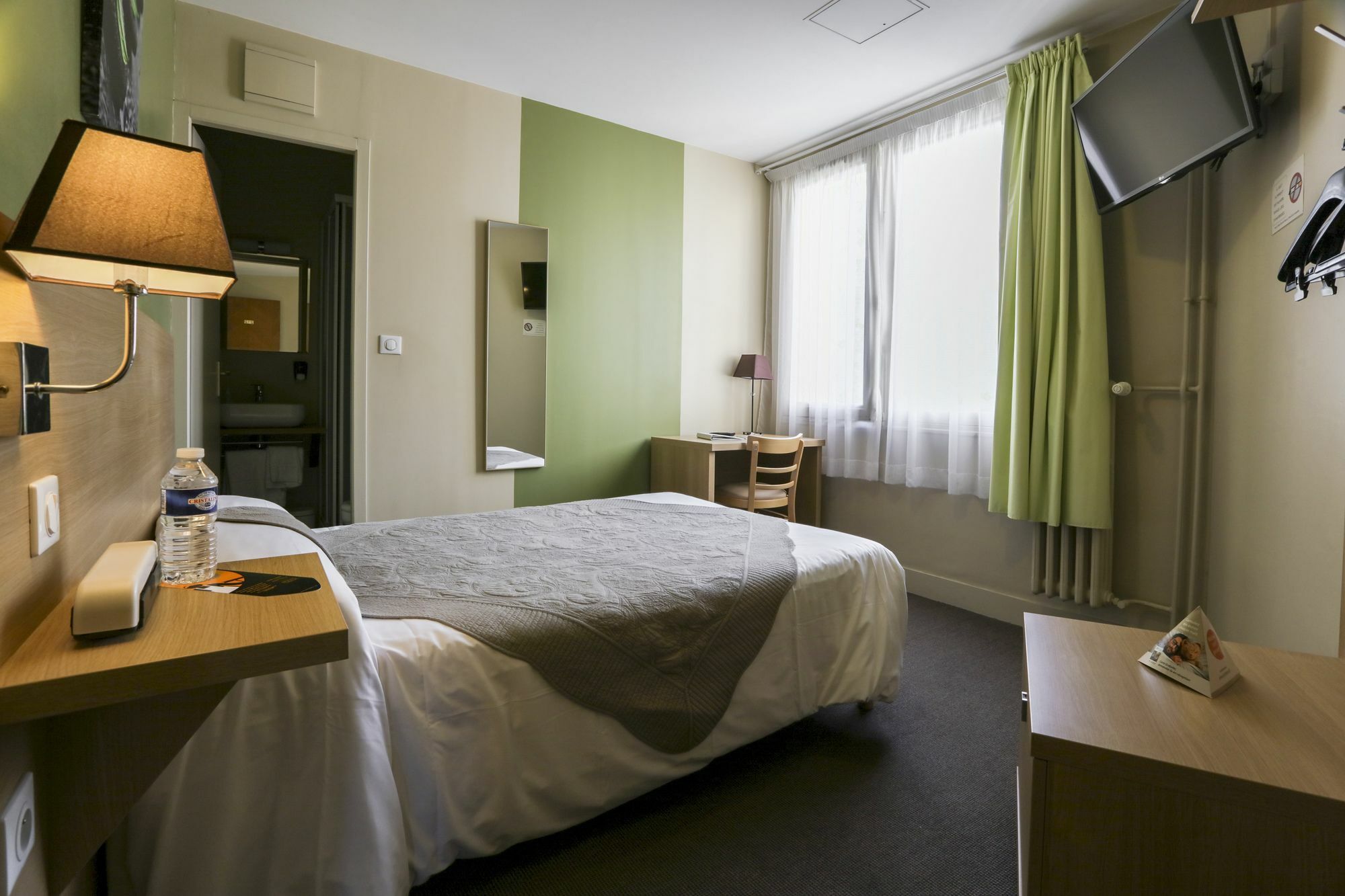 Brit Hotel Terminus Angoulême Esterno foto
